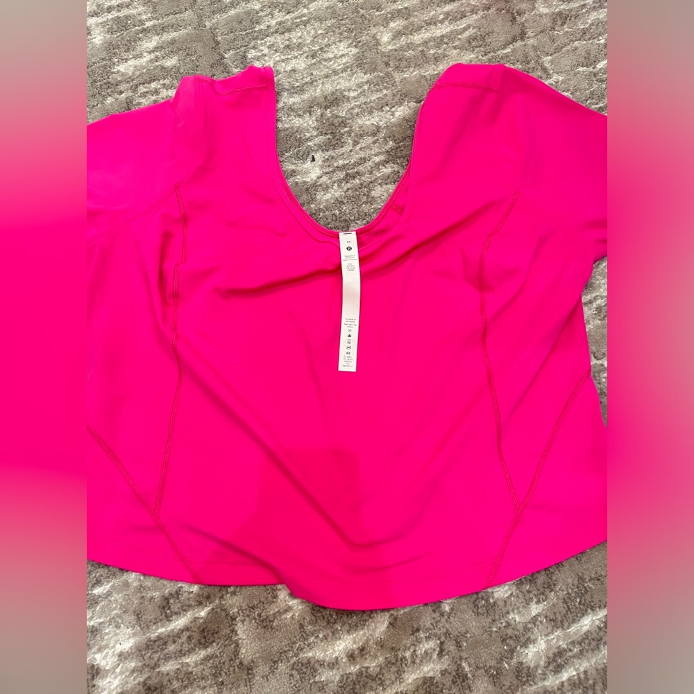 Lululemon sonic pink align tee